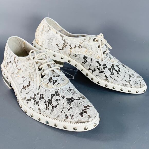 GIVENCHY Size 10 White Leather Lace Studded Derby Shoes - Picture 1 of 14